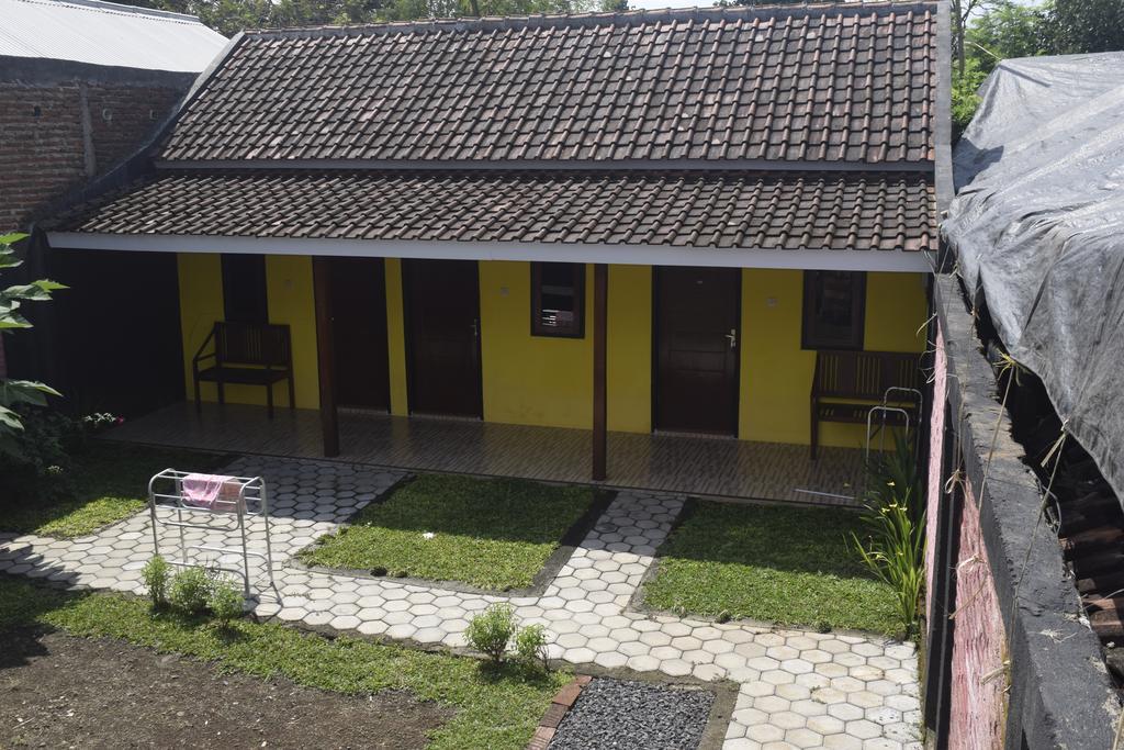 بانيووانجى Blue Flame Inn المظهر الخارجي الصورة